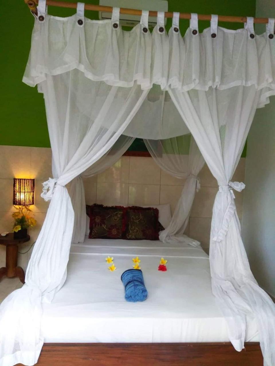 Rumahku Homestay Amed Exterior foto